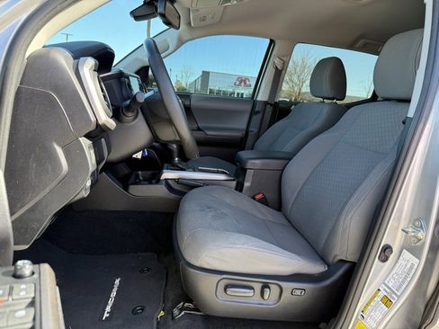 Used 2020 Toyota Tacoma SR5 image 26