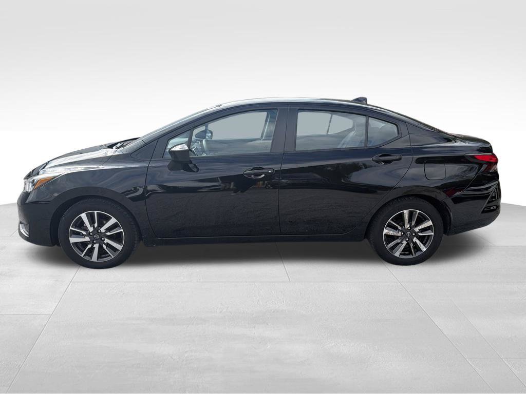 Used 2025 Nissan Versa SV FWD image 18