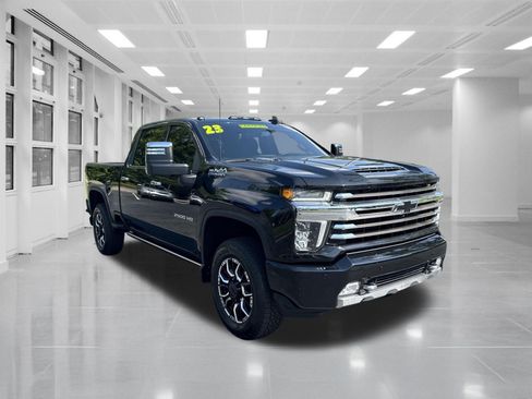 Used 2023 Chevrolet Silverado 2500 High Country AWD/4WD image 3