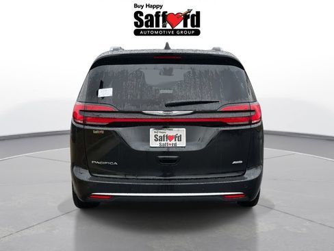 New 2026 Chrysler Pacifica Pinnacle AWD/4WD image 11