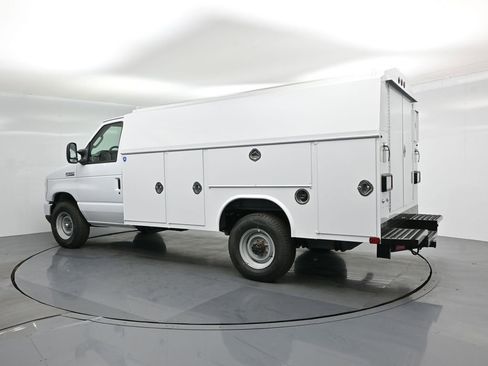 New 2026 Ford E-350 and Econoline 350 Super Duty w/ Power Equipment Group image 6