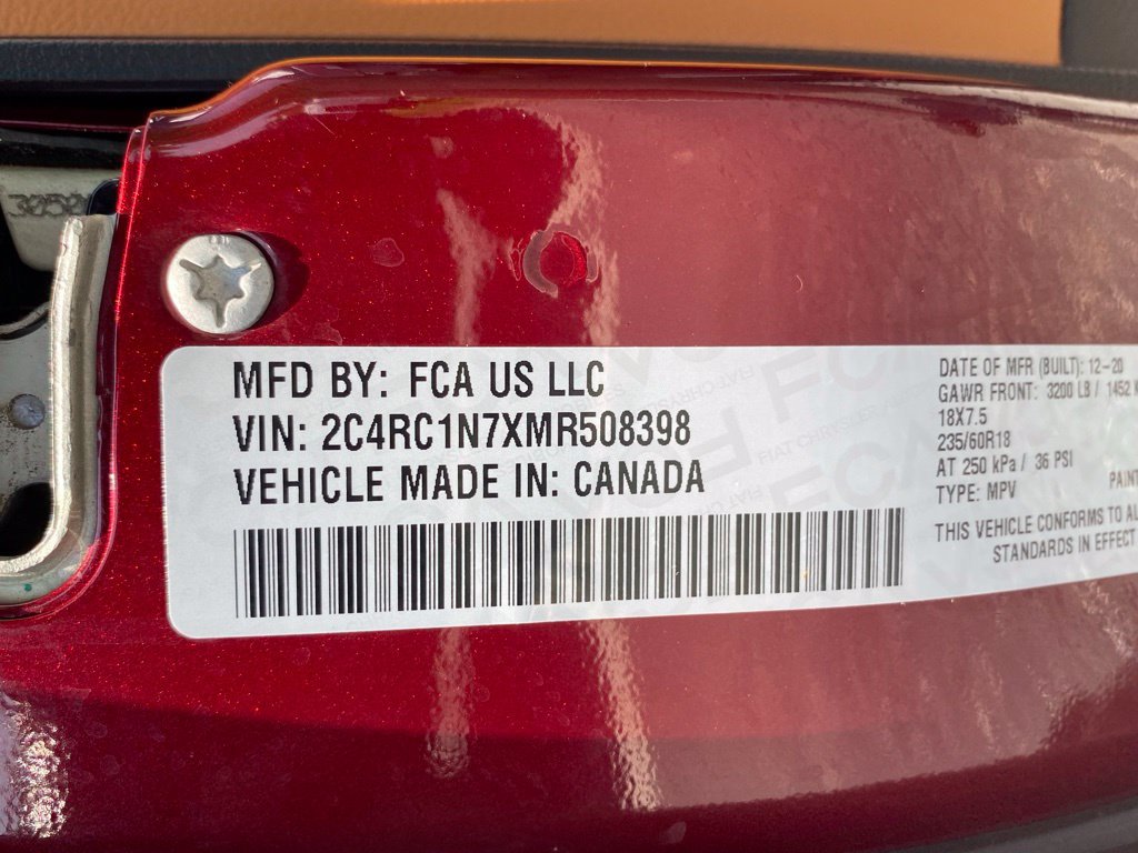 Used 2021 Chrysler Pacifica Pinnacle FWD image 21