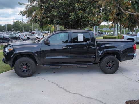 Certified 2022 Toyota Tacoma SR5 RWD image 7