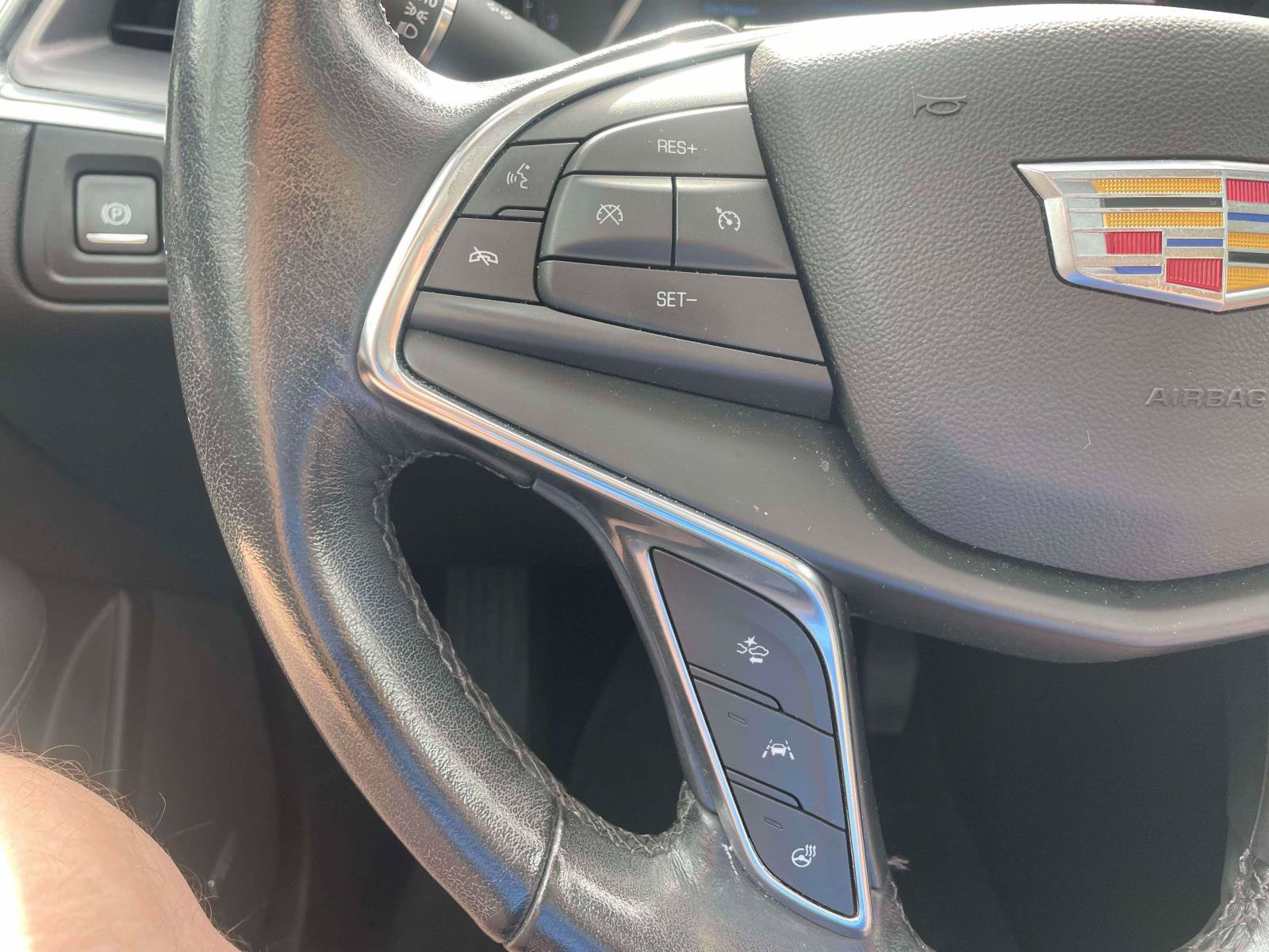 Used 2019 Cadillac XT5 Luxury FWD image 18
