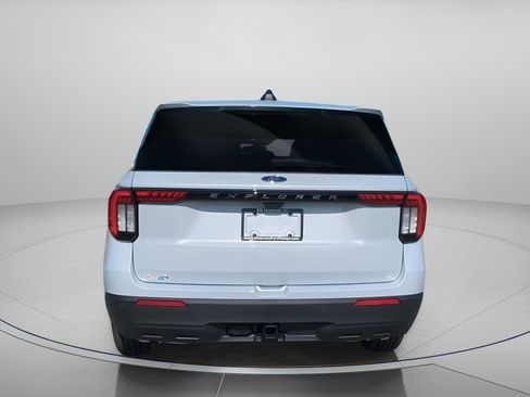 New 2026 Ford Explorer Active RWD image 27