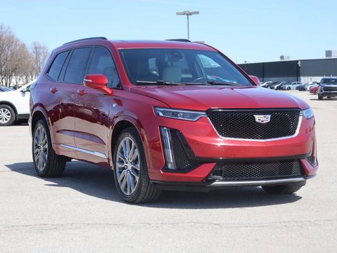 Used 2020 Cadillac XT6 Sport image 4