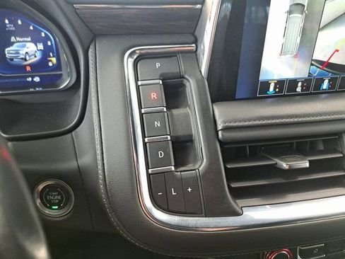 Used 2023 Chevrolet Tahoe Z71 w/ Luxury Package image 15