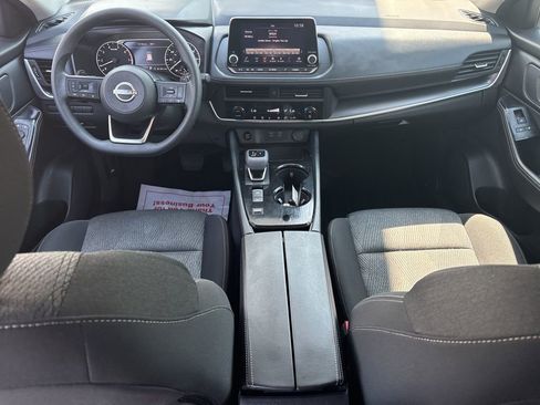 Used 2024 Nissan Rogue SV FWD image 17
