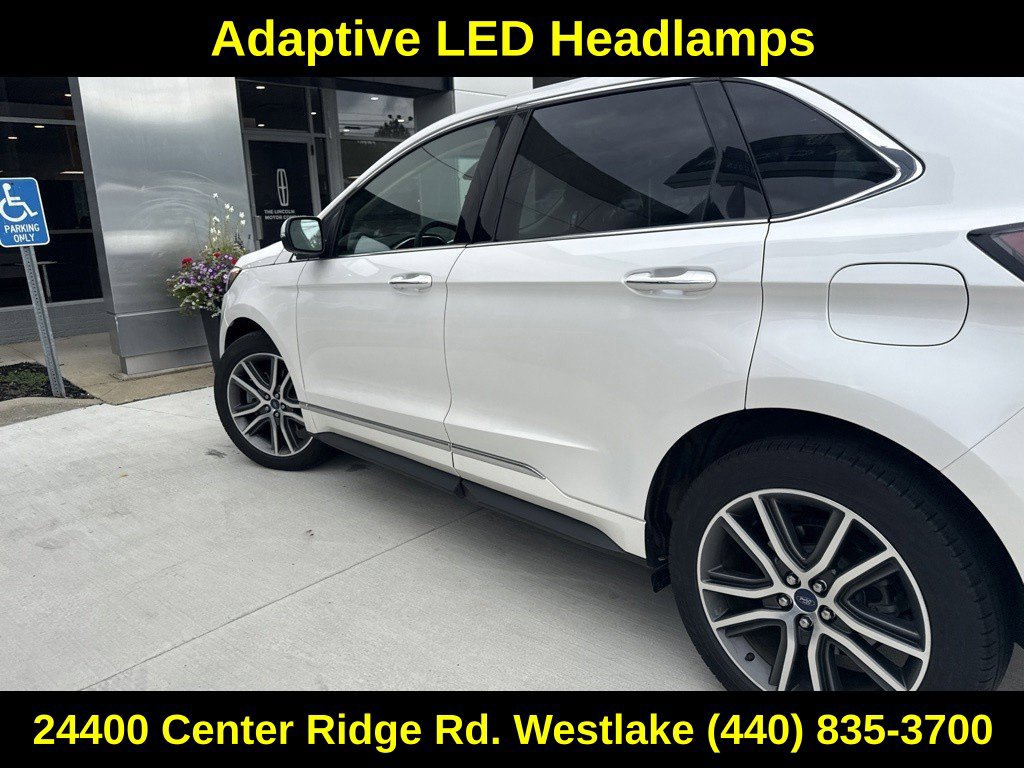 Used 2019 Ford Edge Titanium w/ Equipment Group 301A AWD/4WD image 16