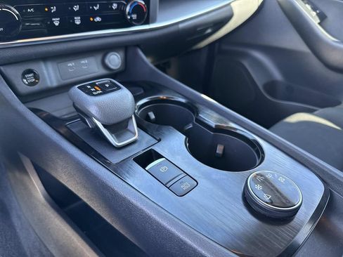 Certified 2024 Nissan Rogue S image 26