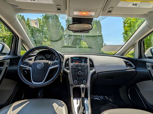 Used 2016 Buick Verano w/ Comfort Package FWD image 13