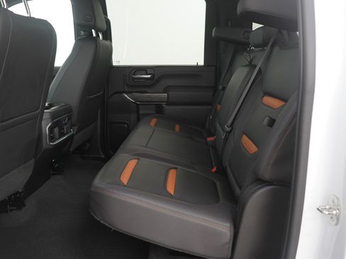 Used 2023 GMC Sierra 2500 AT4 w/ Gooseneck/5TH Wheel Package image 15