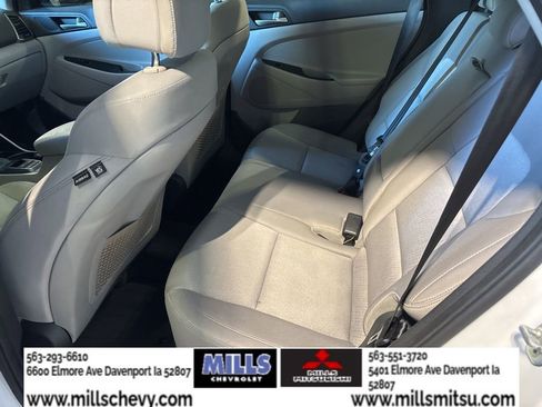 Used 2018 Hyundai Tucson Value FWD image 12