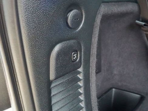 Used 2016 Dodge Durango R/T image 37