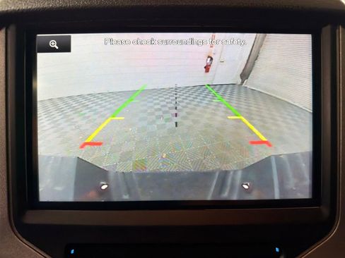 Used 2015 Ford F250 Lariat w/ Lariat Ultimate Package image 25