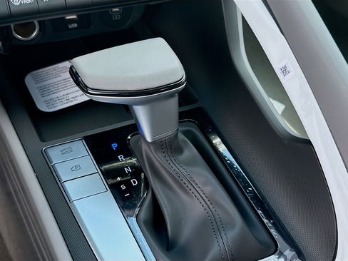 New 2026 Hyundai Elantra Sport FWD image 13
