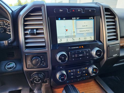 Used 2017 Ford F150 Limited AWD/4WD image 14