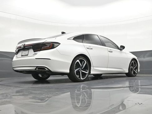 Used 2022 Honda Accord Sport image 26