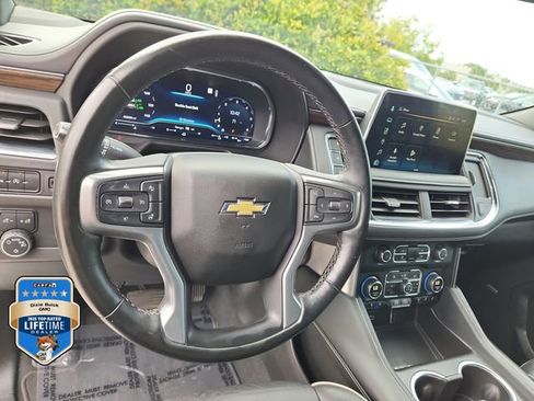 Certified 2023 Chevrolet Suburban Premier RWD image 18