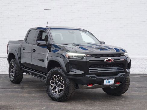 New 2026 Chevrolet Colorado ZR2 w/ Technology Package image 2