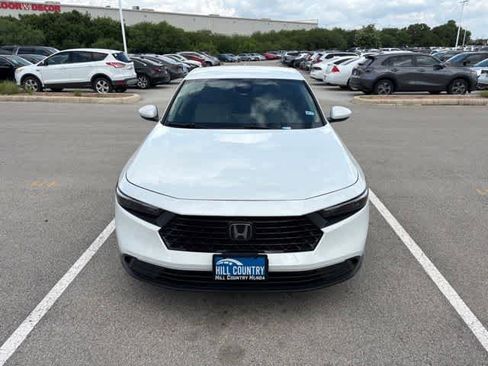 Used 2025 Honda Accord LX image 8