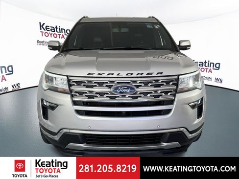 Used 2019 Ford Explorer Limited w/ Class III Trailer Tow Package FWD image 10