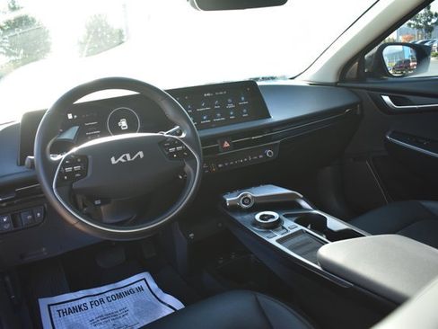 Used 2024 Kia EV6 Wind image 18