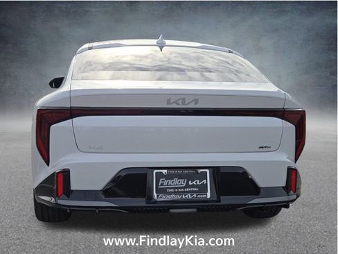New 2025 Kia K4 GT-Line image 5