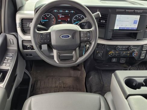 Used 2024 Ford F350 XL w/ XL Chrome Package image 7