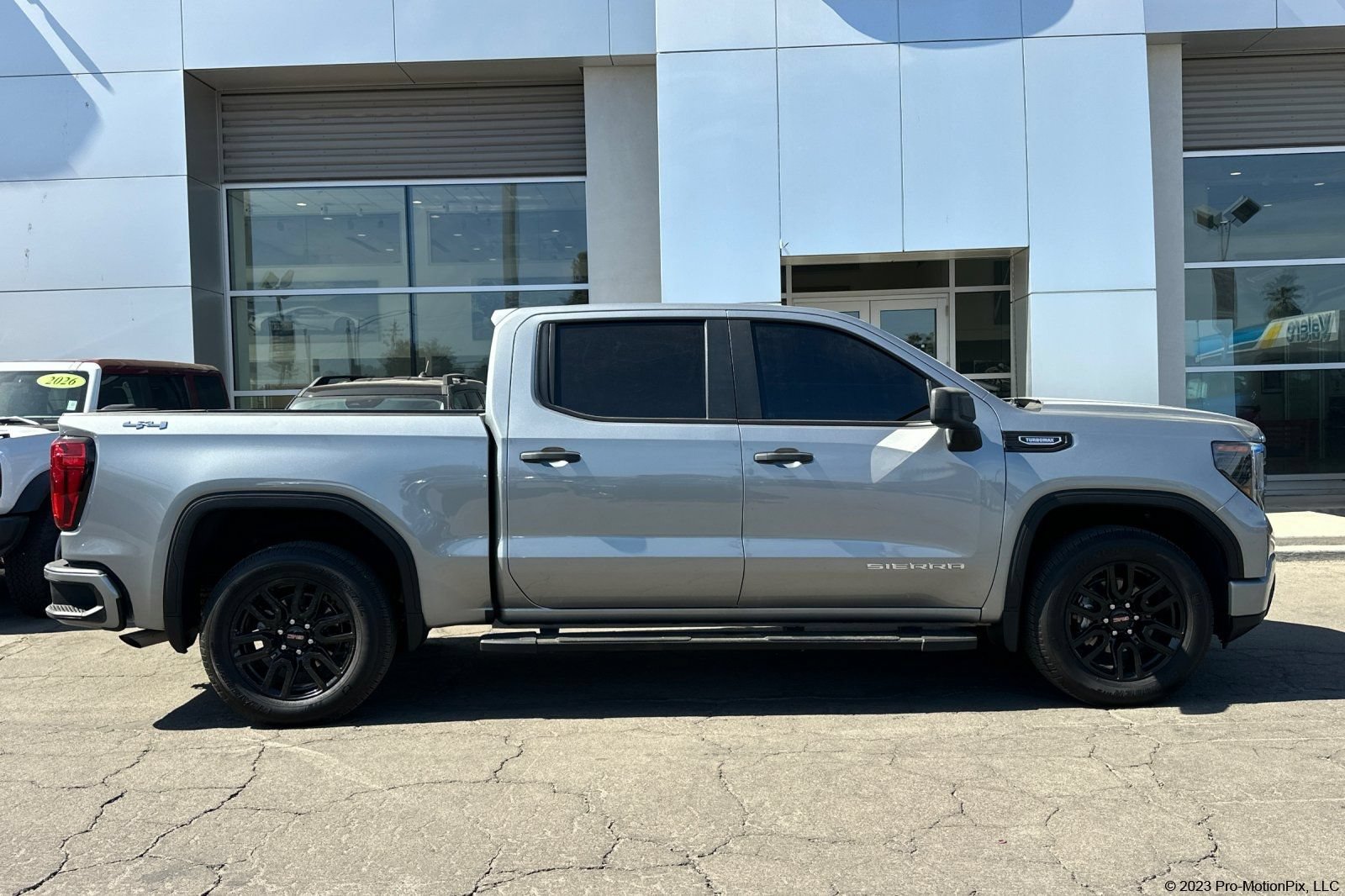 Used 2025 GMC Sierra 1500 Pro w/ Graphite Edition AWD/4WD image 3