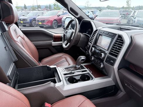 Used 2019 Ford F150 King Ranch w/ Equipment Group 601A Luxury AWD/4WD image 22