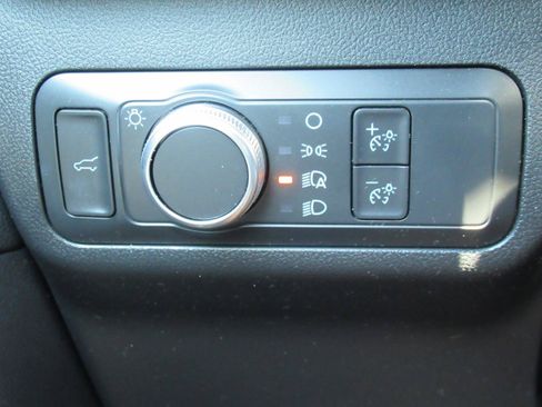 Used 2022 Ford Escape SE w/ Convenience Package FWD image 21