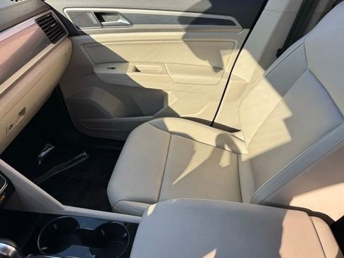 Used 2021 Volkswagen Atlas SEL R-Line image 22