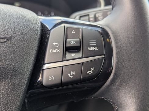 Used 2022 Ford Escape SEL image 18