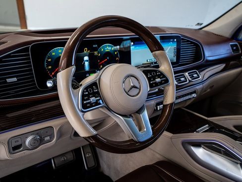 Used 2021 Mercedes-Benz Maybach GLS 600 Maybach GLS 600 image 38