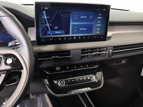 New 2026 Lincoln Corsair Premiere FWD image 5