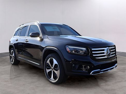 Certified 2025 Mercedes-Benz GLB 250 4MATIC image 3