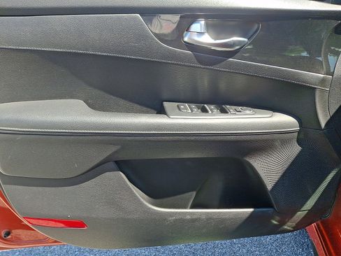 Certified 2023 Kia Forte GT-Line FWD image 12