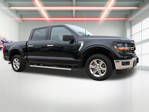 Used 2025 Ford F150 XLT w/ Equipment Group 301A Standard RWD image 4