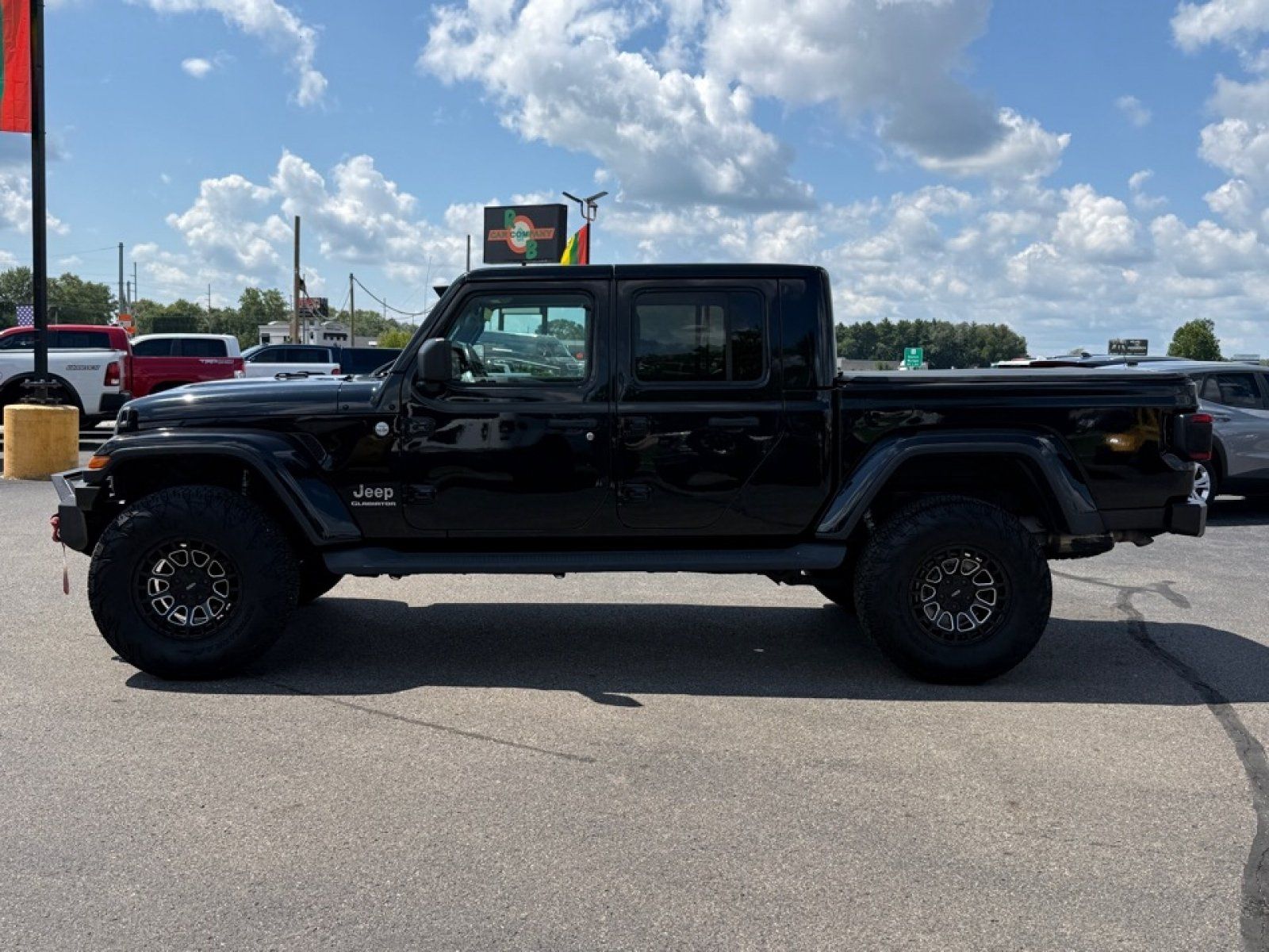Used 2020 Jeep Gladiator Overland w/ Uconnect 4C Nav & Sound Group AWD/4WD image 4