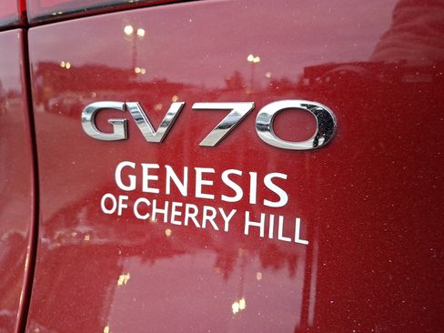 Used 2024 Genesis GV70 3.5T Sport w/ Sport Prestige Package image 10