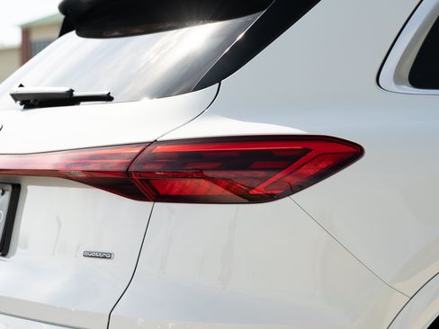 Certified 2025 Audi Q5 Premium w/ Premium Plus AWD/4WD image 32