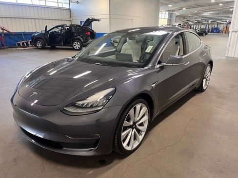Used 2019 Tesla Model 3 Performance image 7