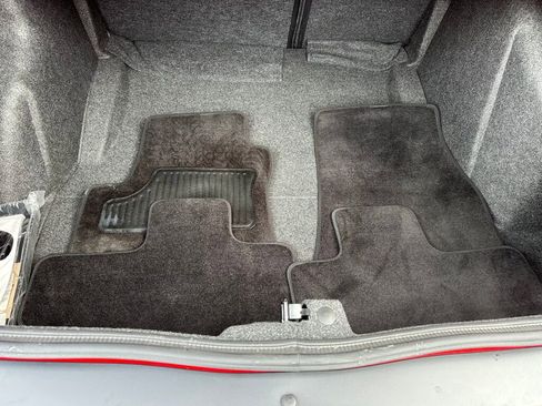 Used 2016 Dodge Challenger SRT Hellcat image 26