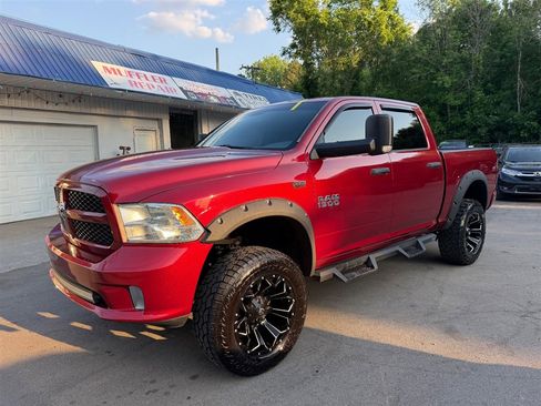 Used 2014 RAM 1500 Express AWD/4WD image 8