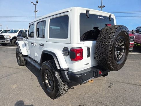 Used 2023 Jeep Wrangler Unlimited Rubicon 392 w/ Xtreme Recon 35" Tire Package AWD/4WD image 4