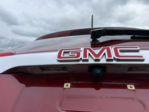 Used 2017 GMC Acadia Denali w/ Technology Package AWD/4WD image 26