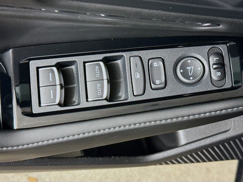 Used 2025 Honda Accord Touring image 21