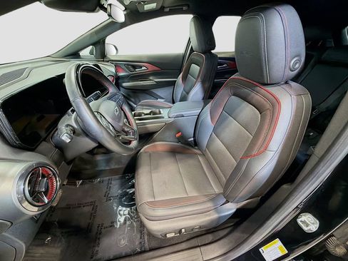 Used 2024 Chevrolet Equinox EV RS FWD image 21