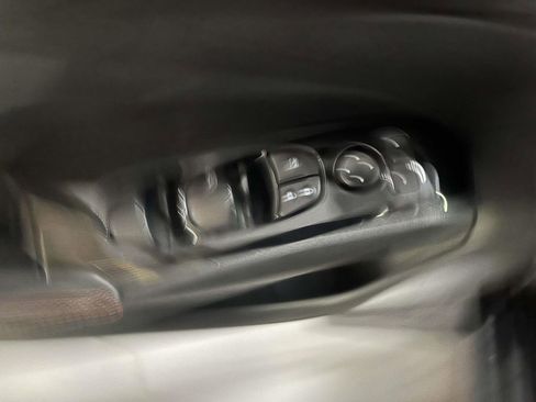 Used 2024 Nissan Altima 2.5 SR image 16